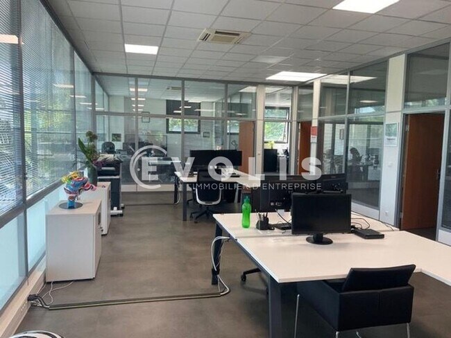 Plus de détails pour Bureau à louer