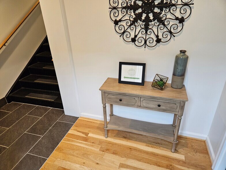 667 Berkmar Ct, Charlottesville, VA à louer - Photo intérieure – Image 3 sur 14