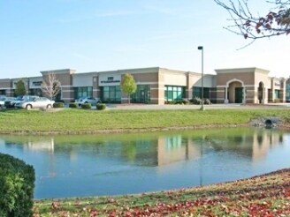 549 E County Line Rd, Greenwood, IN à louer - Photo principale – Image 1 sur 3