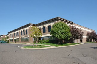 Plus de détails pour 131 N Cheshire Ln, Minnetonka, MN - Local d'activités à louer