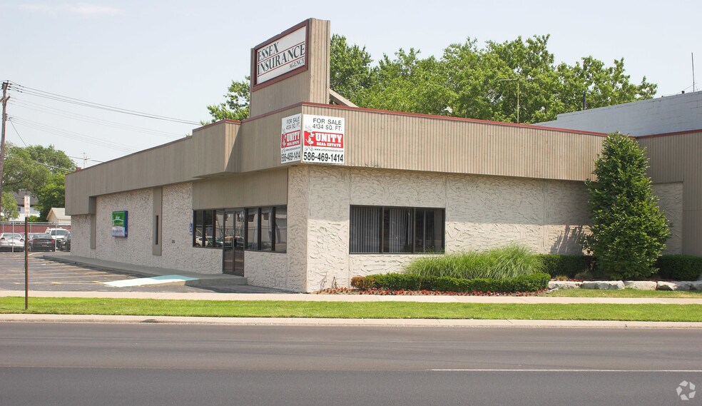 26600 Gratiot Ave, Roseville, MI à louer - Photo de l’immeuble – Image 3 sur 3