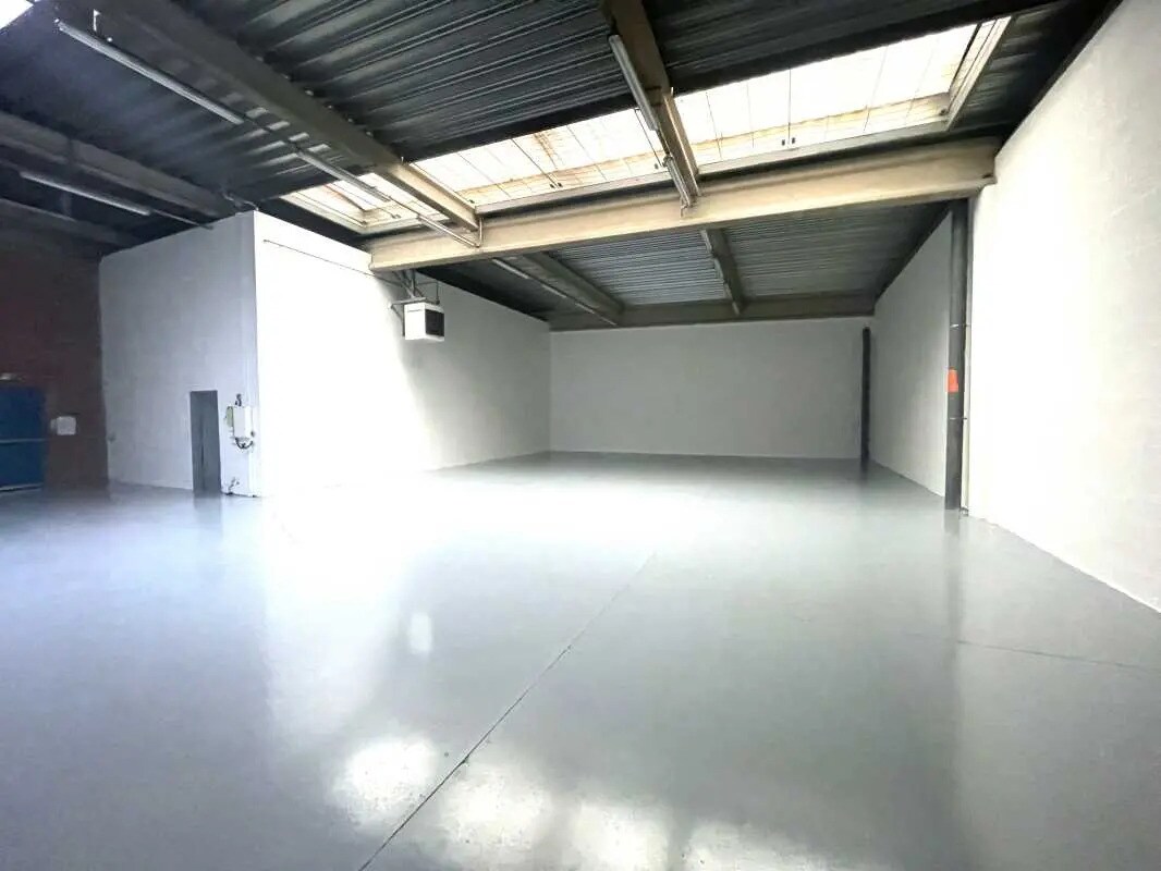 Local d’activités dans Chambly à louer Photo intérieure– Image 1 sur 7