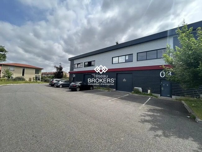 Plus de détails pour Local d’activités à vendre