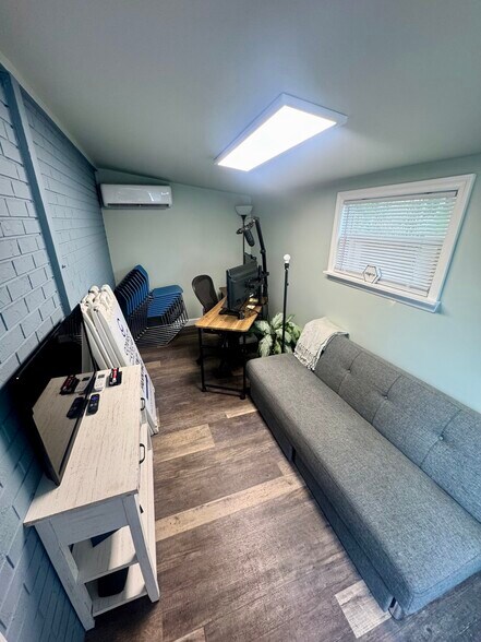 190-206 S Yonge St portefeuille de 3 biens à vendre sur LoopNet.fr - Photo de l’immeuble – Image 3 sur 12