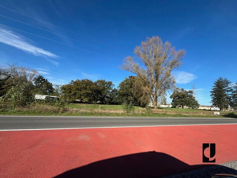 Terrain dans Mably à vendre - Aérien – Image 2 sur 3