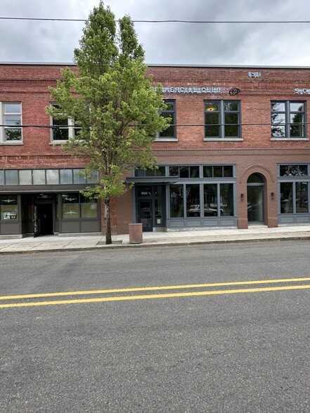 300-304 Ferry St, Dayton, OR à louer - Photo de l’immeuble – Image 3 sur 3