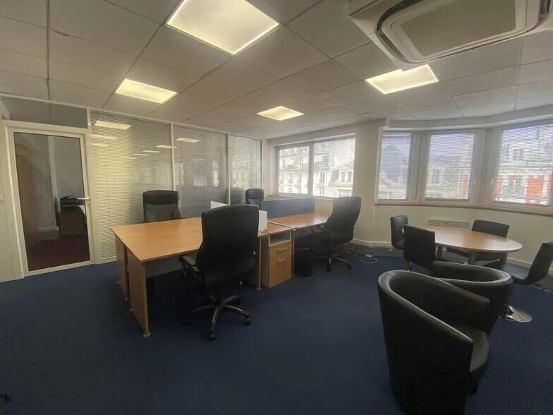 Bureau dans Paris à louer - Photo intérieure – Image 2 sur 4