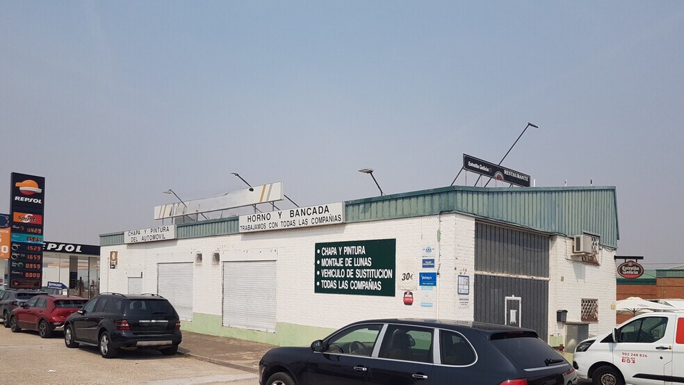Industriel/Logistique dans Ajalvir, Madrid à vendre - Photo de l’immeuble – Image 2 sur 4