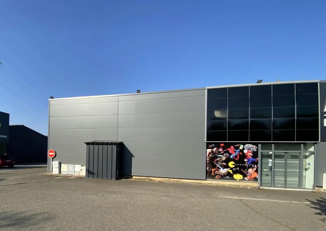 Local commercial dans Barjouville à louer Photo de l’immeuble– Image 1 sur 16