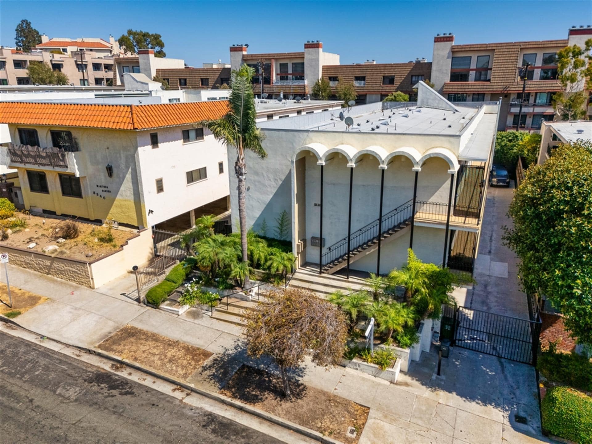 8346 Manitoba St, Playa Del Rey, CA à vendre Photo principale– Image 1 sur 20