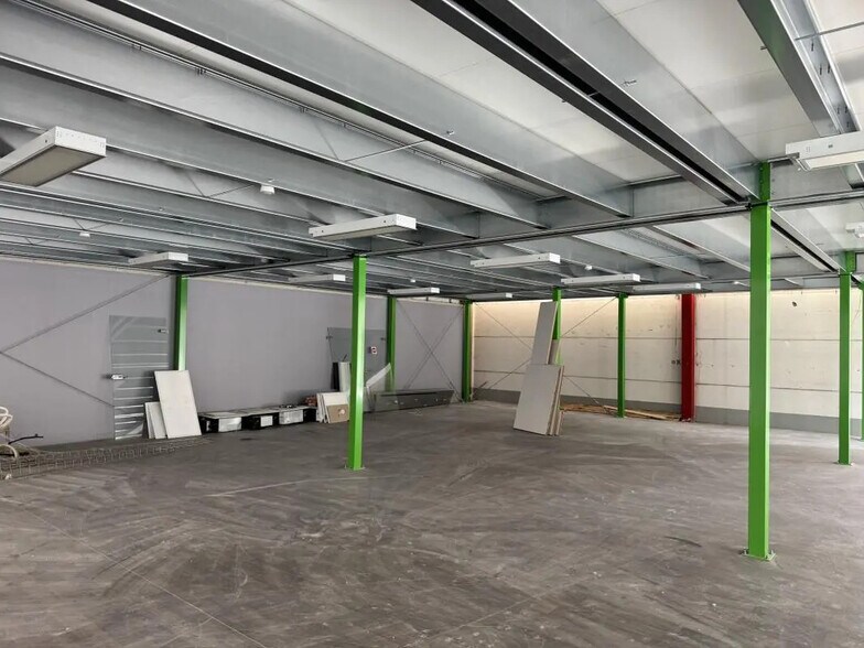 4 Rue Du Houblon - Zi De La Pilaterie, Marcq-en-Baroeul à louer - Photo de l’immeuble – Image 3 sur 5