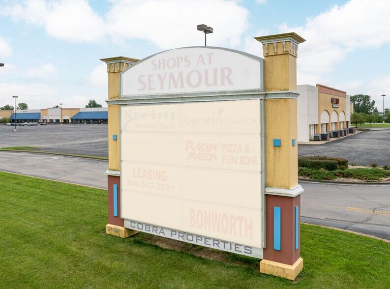 357 Tanger Blvd, Seymour, IN à louer - Photo de l’immeuble – Image 3 sur 10
