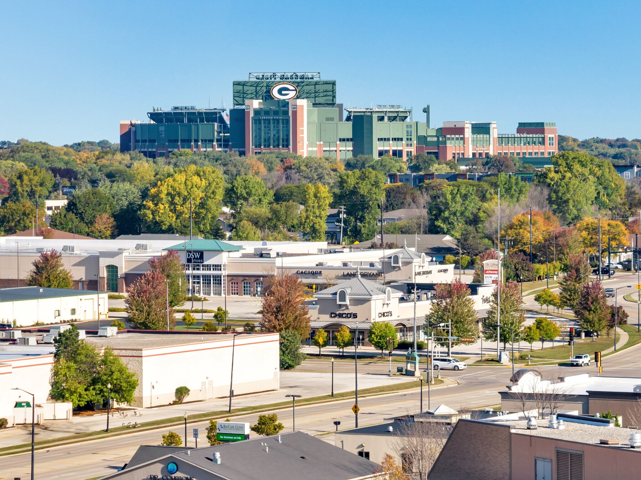 700 Pilgrim Way, Green Bay, WI à louer Photo principale– Image 1 sur 51