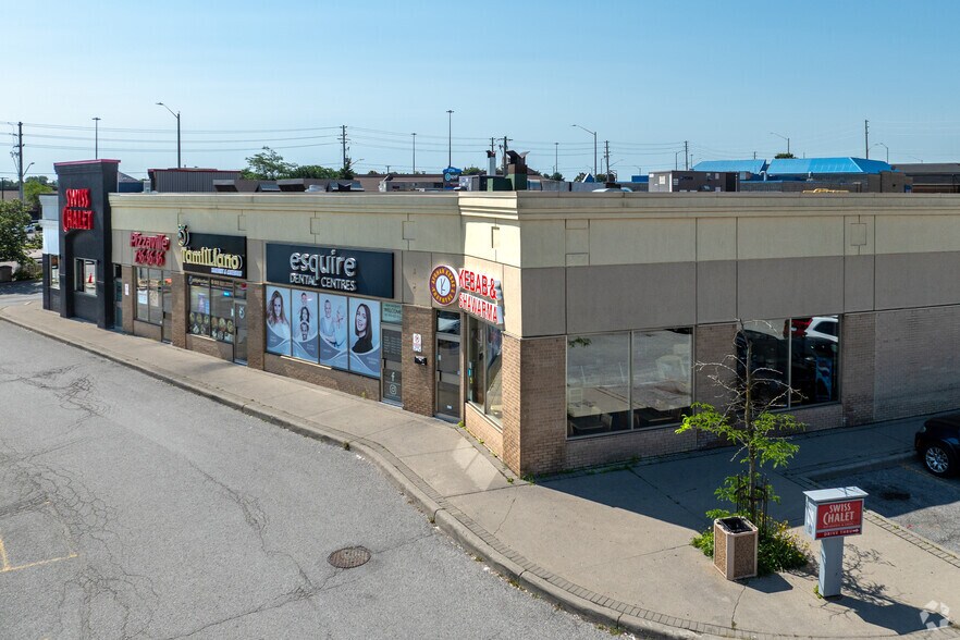 734 Kingston Rd, Pickering, ON à vendre - Photo principale – Image 1 sur 2