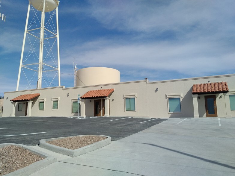 3012 Mountain Pass Blvd, Anthony, TX à louer - Photo principale – Image 1 sur 32