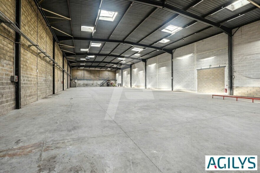 2-16 Boulevard Arago, Morangis à louer - Photo de l’immeuble – Image 3 sur 8