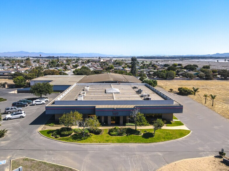 3510 Black Rd, Santa Maria, CA à vendre - Photo de l’immeuble – Image 1 sur 13