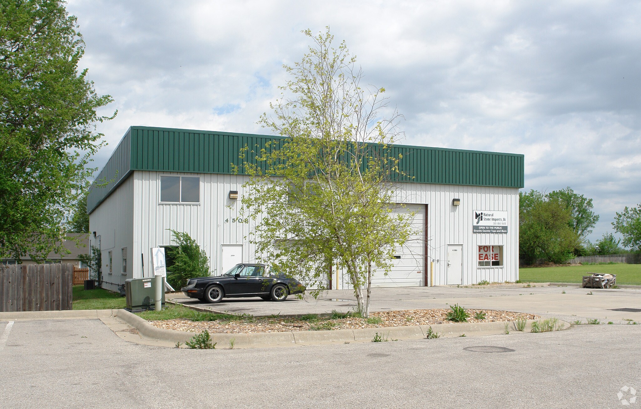 450 N Iowa St, Lawrence, KS à vendre Photo principale– Image 1 sur 4
