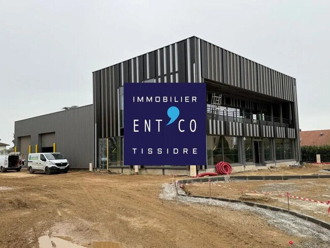 Plus de détails pour Local commercial à vendre