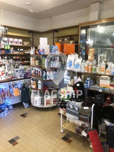 Local commercial dans Saint-Cloud à louer - Photo intérieure – Image 1 sur 9