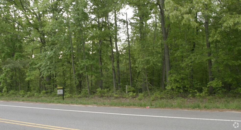 1812 Jamestown Rd, Williamsburg, VA à vendre - Photo de l’immeuble – Image 2 sur 2