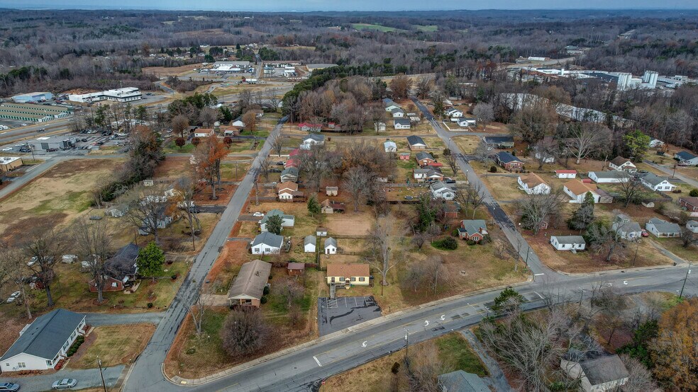 1806 Vance St, Reidsville, NC à vendre - Photo de l’immeuble – Image 2 sur 24
