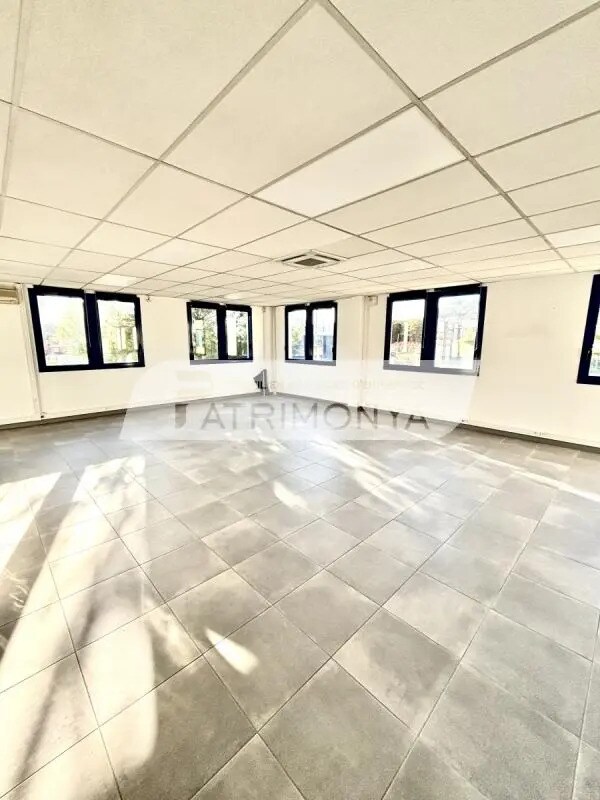 Plus de détails pour Bureau à vendre