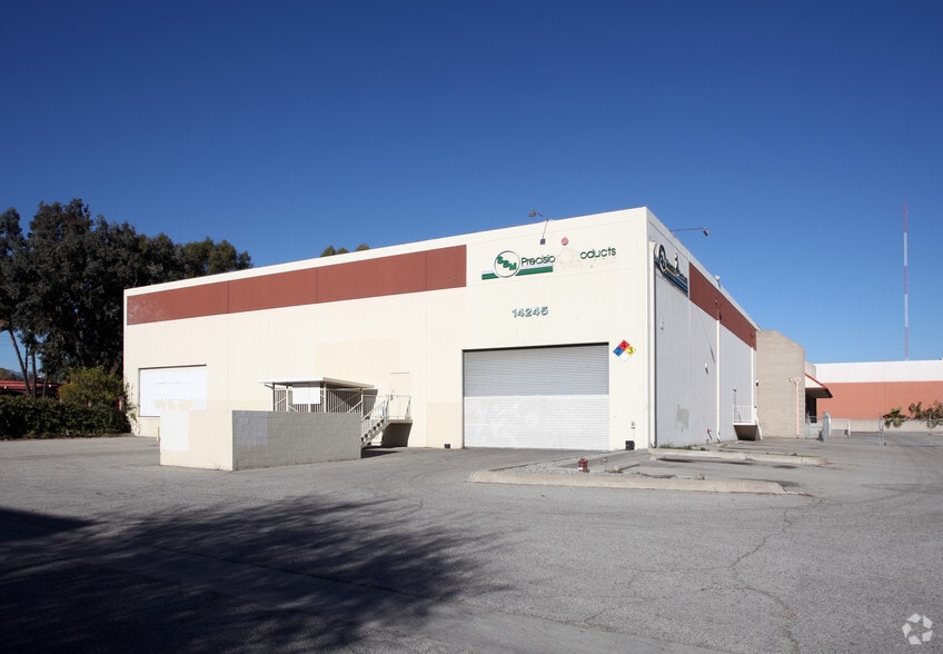 14245 Lomitas Ave, La Puente, CA à louer - Photo de l’immeuble – Image 3 sur 6