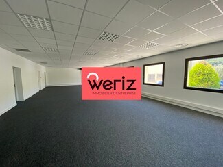 Plus de détails pour 792 Avenue De La Fleuride, Aubagne - Bureau à louer