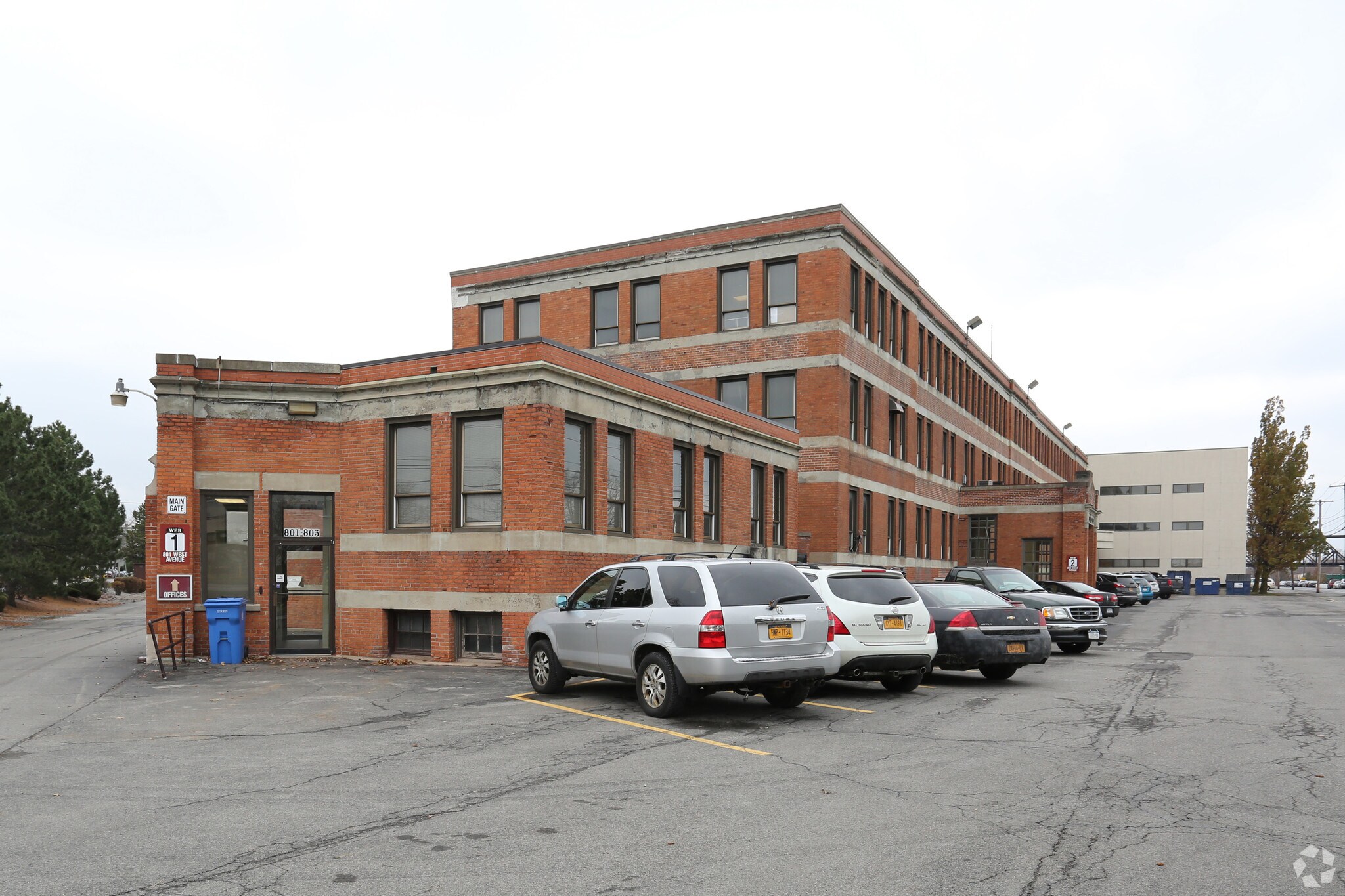 801-803 West Ave, Rochester, NY à louer Photo principale– Image 1 sur 14