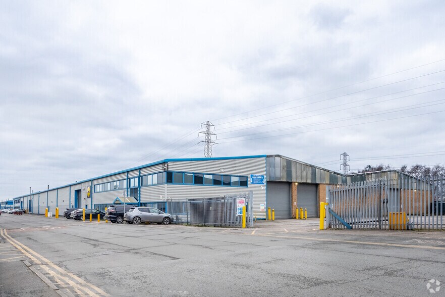 Shaw St, West Bromwich à louer - Photo de l’immeuble – Image 2 sur 2