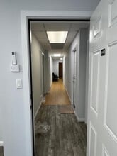4514-45-16 251st St, Little Neck, NY à louer Photo de l’immeuble– Image 1 sur 4