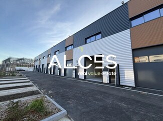 Plus de détails pour Local d'activités à louer