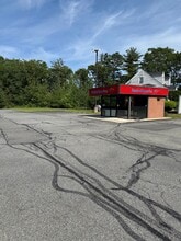 158 Rockingham Rd, Derry, NH à louer Photo de l’immeuble– Image 1 sur 5