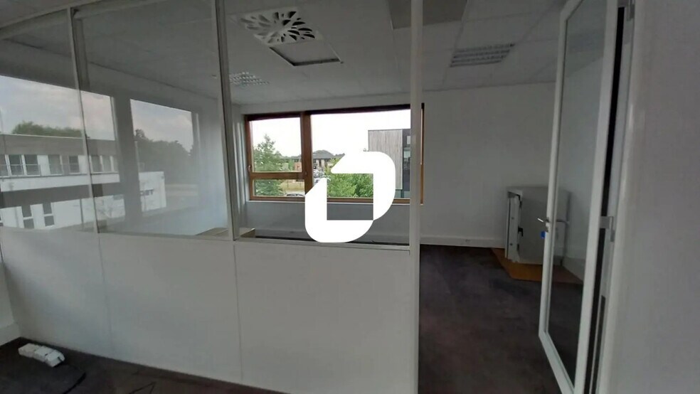 Bureau dans VILLENEUVE-D'ASCQ à louer - Photo de l’immeuble – Image 2 sur 10