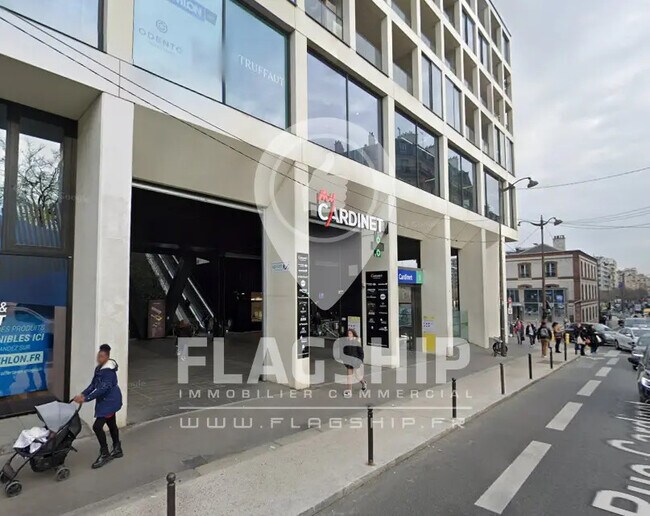 Plus de détails pour Local commercial à louer