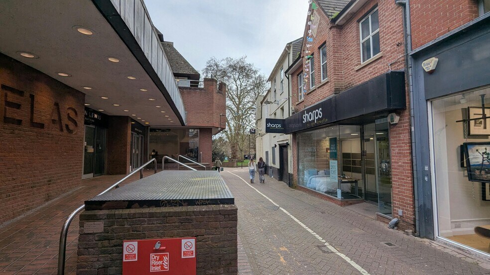 14-16 Chain St, Reading à vendre - Photo de l’immeuble – Image 3 sur 11