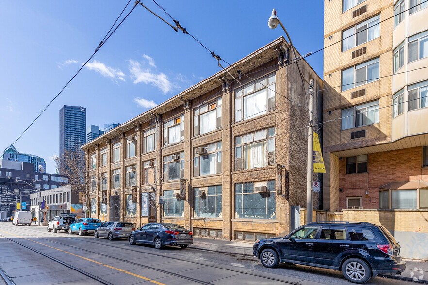 10-14 Mccaul St, Toronto, ON à vendre - Photo de l’immeuble – Image 2 sur 51