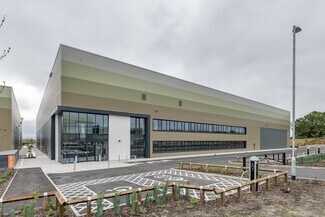 Plus de détails pour Indurent Park, Chippenham - Industriel/Logistique à louer