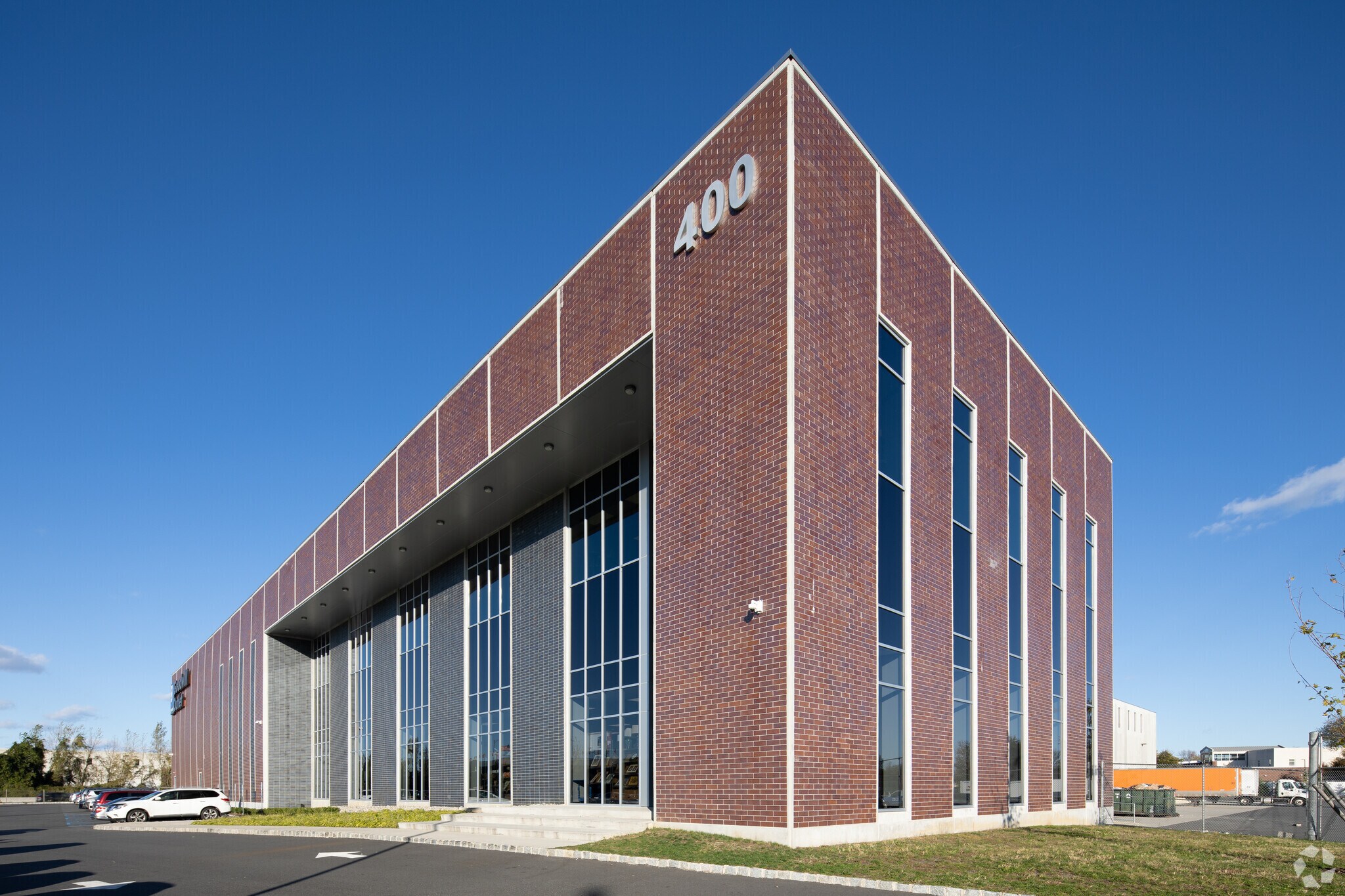 400 Huyler St, South Hackensack, NJ à louer Photo principale– Image 1 sur 7