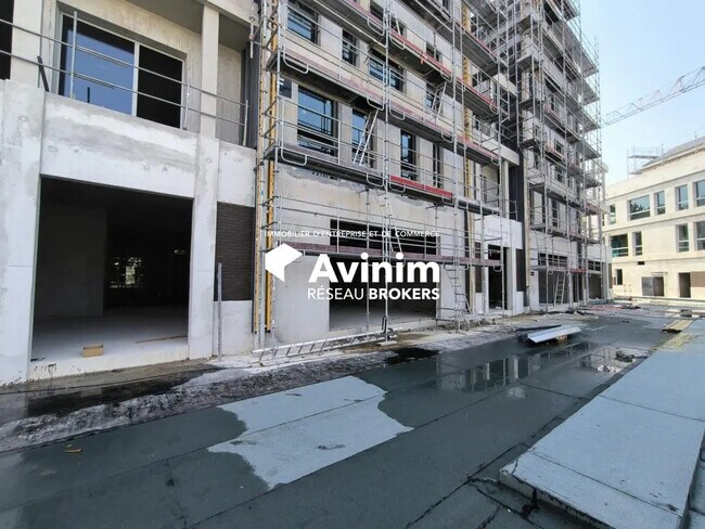 Plus de détails pour Local commercial à vendre