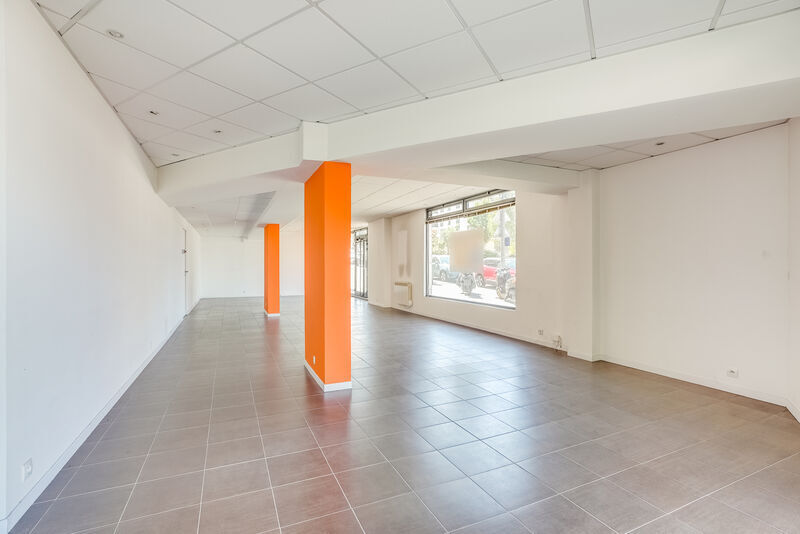 Local commercial dans Châtillon à vendre - Photo intérieure – Image 3 sur 12