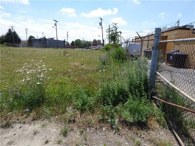 10450 Tractor St, Dearborn, MI à vendre - Photo de l’immeuble – Image 2 sur 3