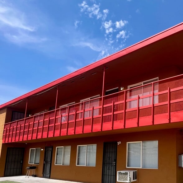 239 W Cleveland Ave, Las Vegas, NV à vendre - Photo de l’immeuble – Image 1 sur 74