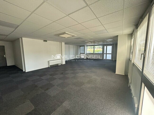 Plus de détails pour Bureau à louer