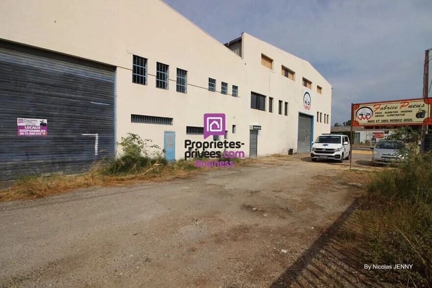 114 Rue D'Irlande, Orange à vendre - Photo de l’immeuble – Image 3 sur 8