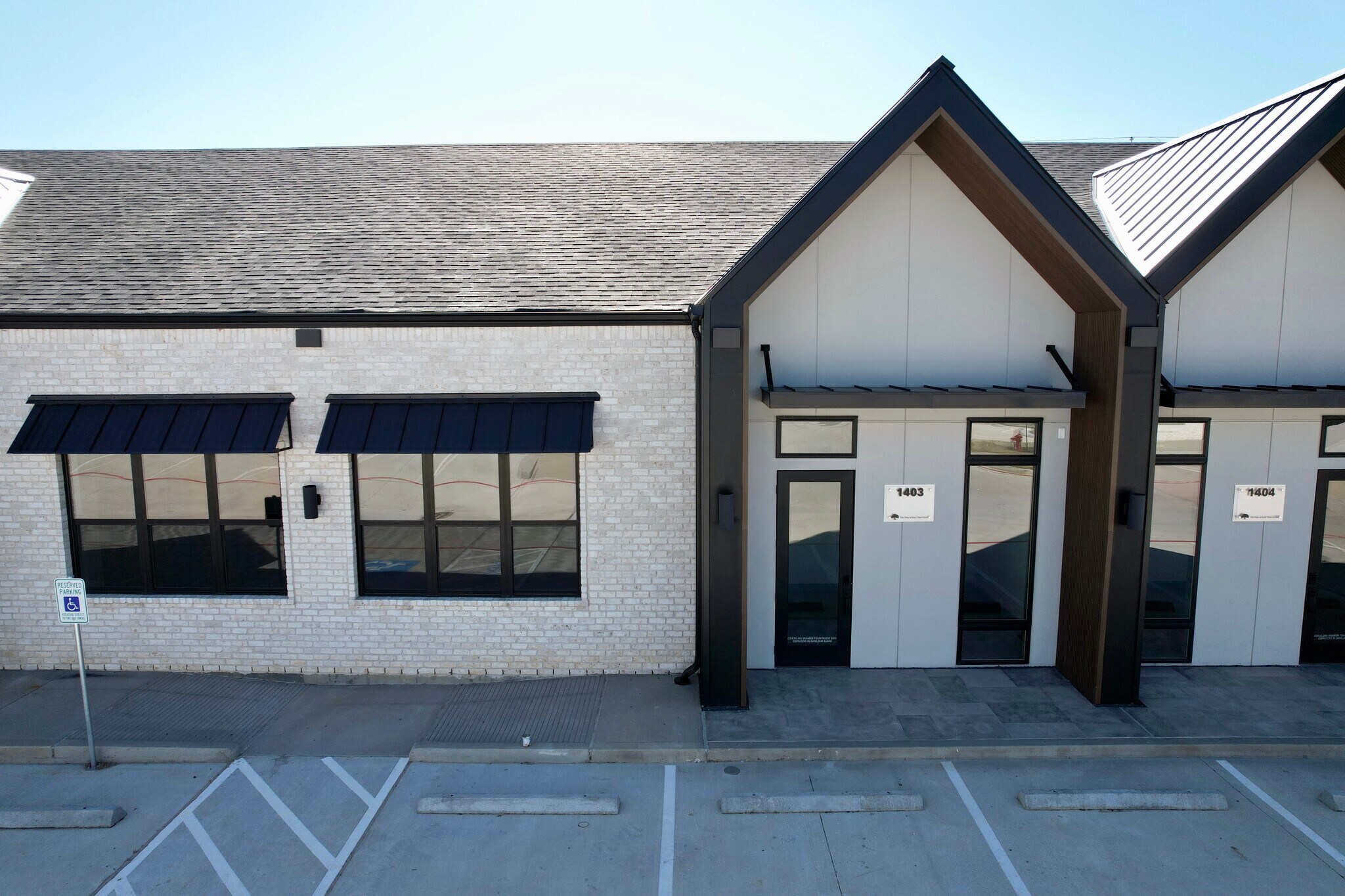 1325 Main St, Katy, TX à louer Photo de l’immeuble– Image 1 sur 9