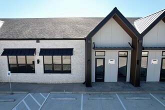1325 Main St, Katy, TX à louer Photo de l’immeuble– Image 1 sur 9