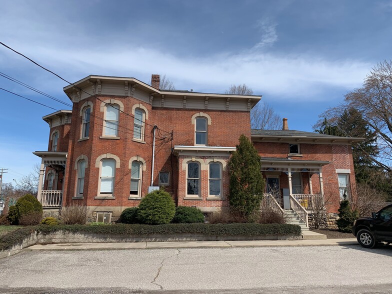4546 N Ridge Rd E, Geneva, OH à vendre - Photo de l’immeuble – Image 3 sur 24