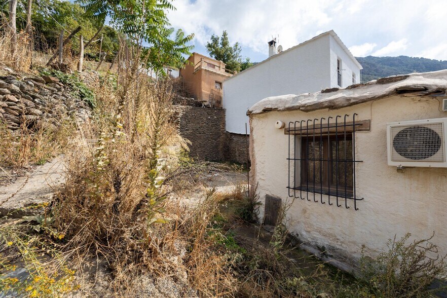 Terrain dans Pampaneira, Granada à vendre - Photo de l’immeuble – Image 3 sur 26
